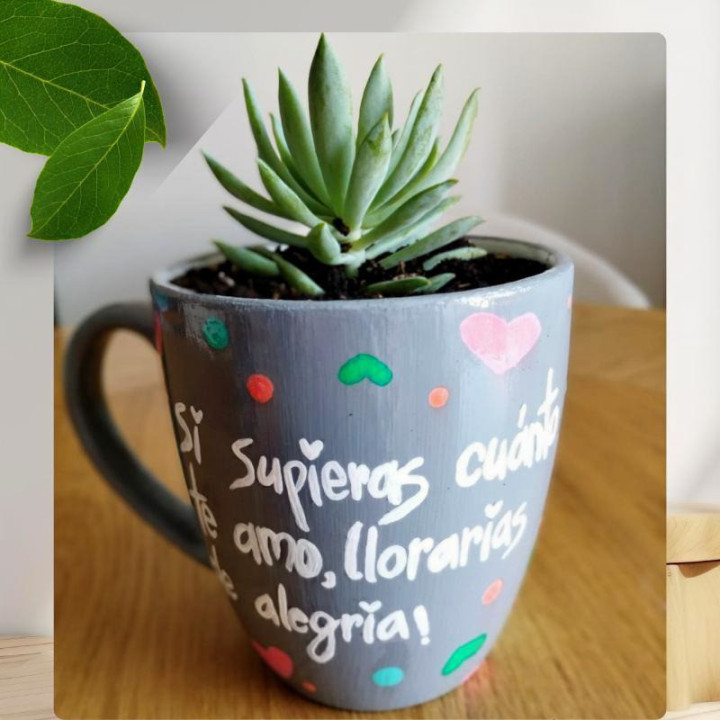 Maceta personalizada virgen María