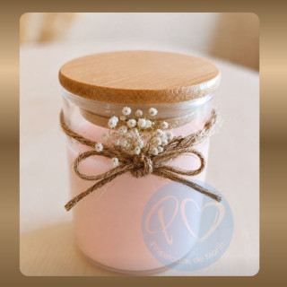Vela personalizada con fragancia a frambuesa para recordatorios personalizados, un detalle dulce y elegante para tus invitados.